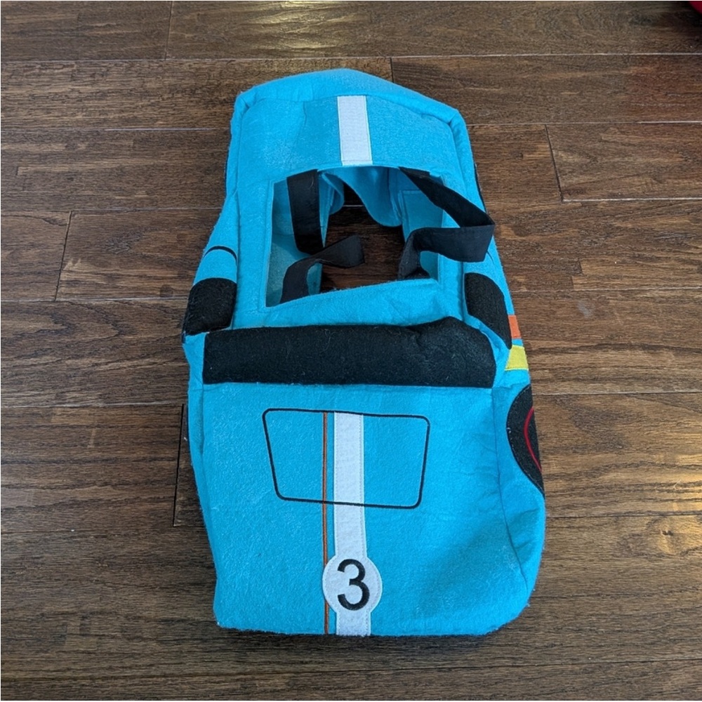 Your Backseat Driver Needs This - Picture 5 of 6